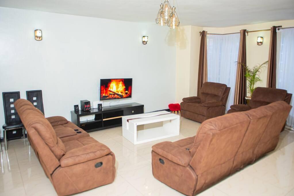 Forget Your Worries In This Serene 5 Bedroom Villa In Ngong Nairobi Esterno foto